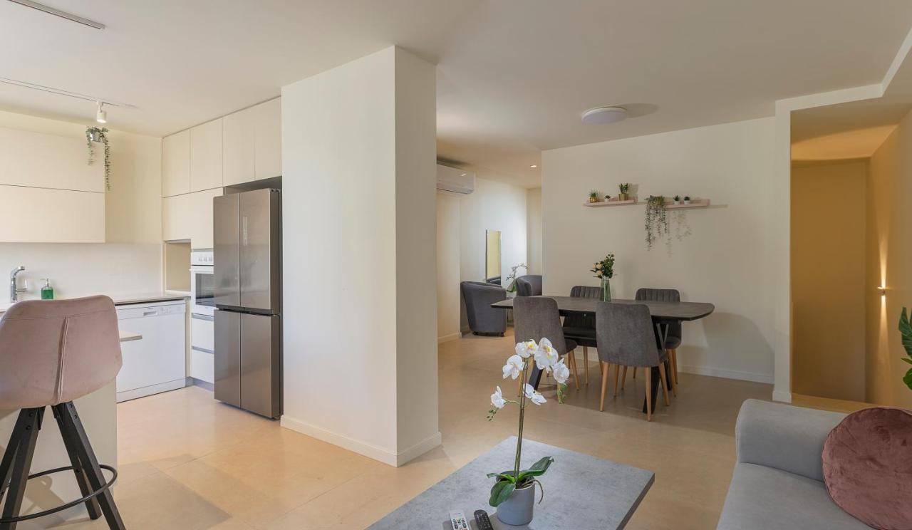 The Pearl Of Nachlaot Apartments エルサレム エクステリア 写真
