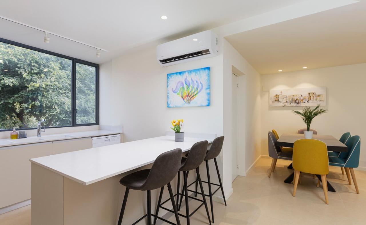 The Pearl Of Nachlaot Apartments エルサレム エクステリア 写真