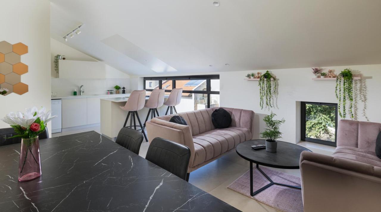 The Pearl Of Nachlaot Apartments エルサレム エクステリア 写真