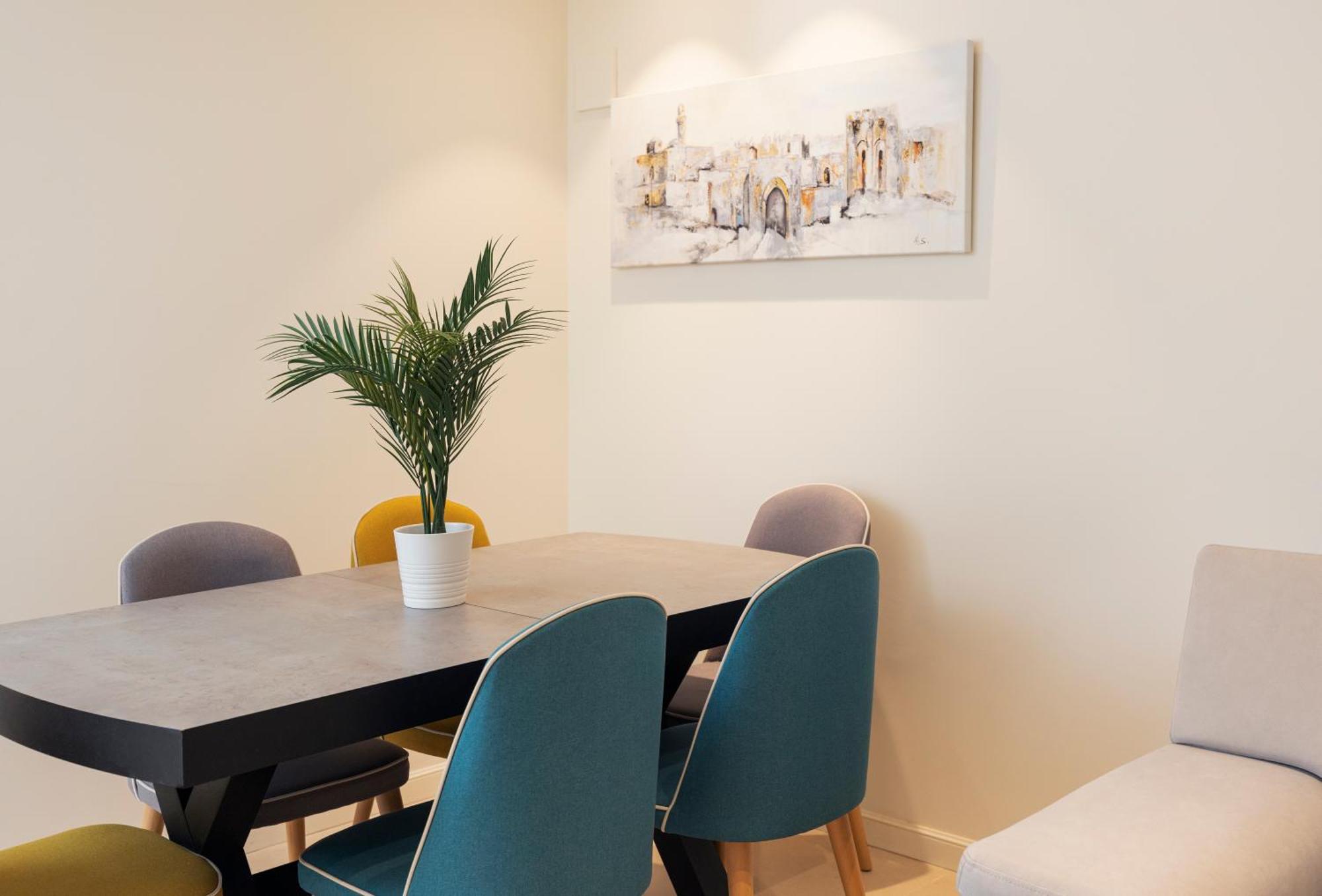 The Pearl Of Nachlaot Apartments エルサレム 部屋 写真