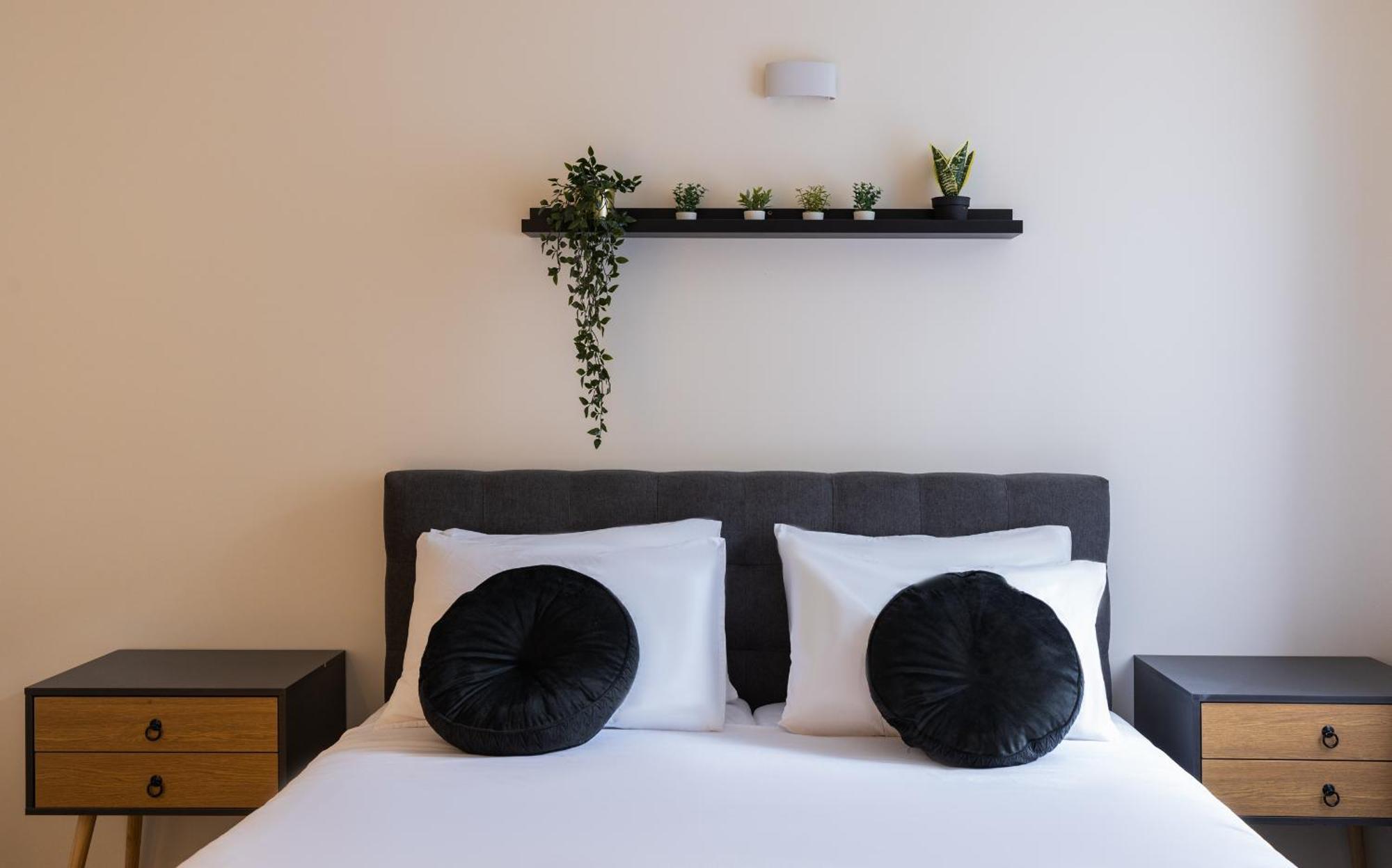 The Pearl Of Nachlaot Apartments エルサレム 部屋 写真