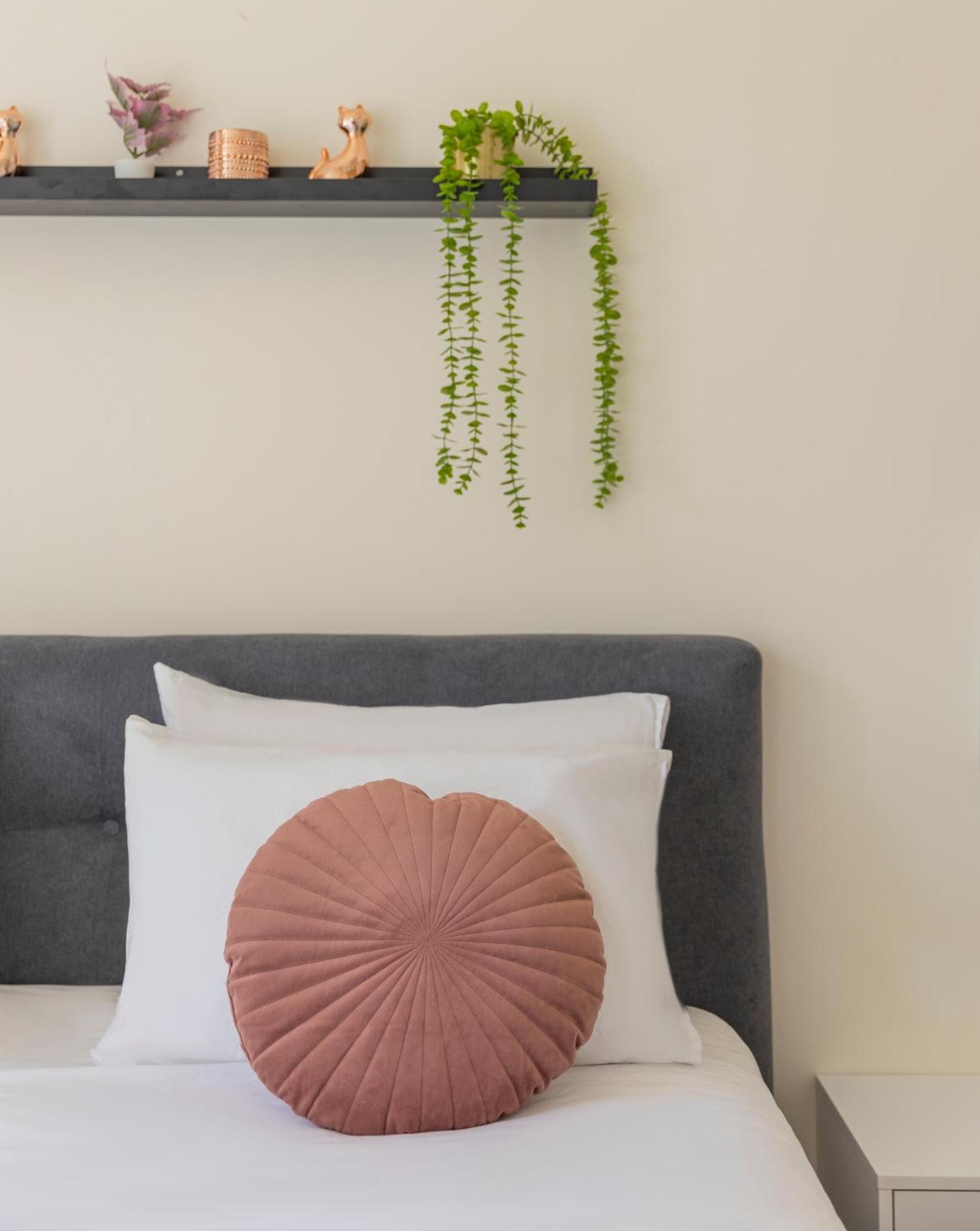 The Pearl Of Nachlaot Apartments エルサレム 部屋 写真